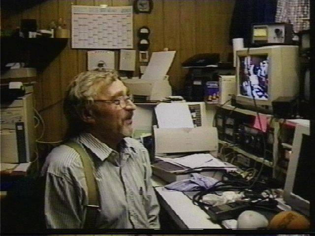 Rolf, DF9KH, mit DATV 2002